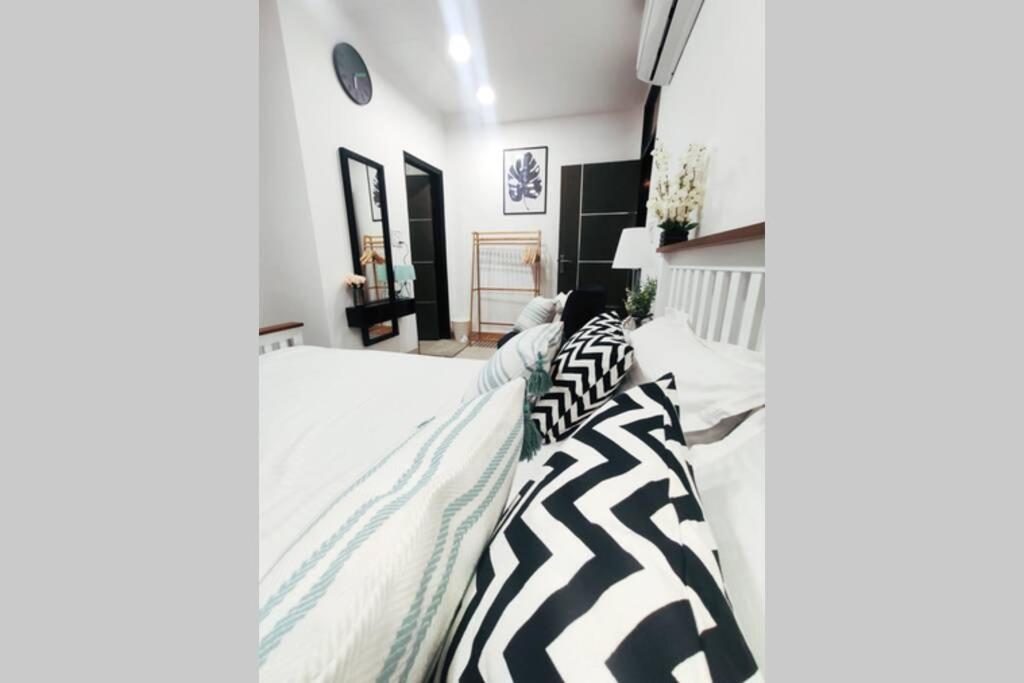 Apartment Waffle *